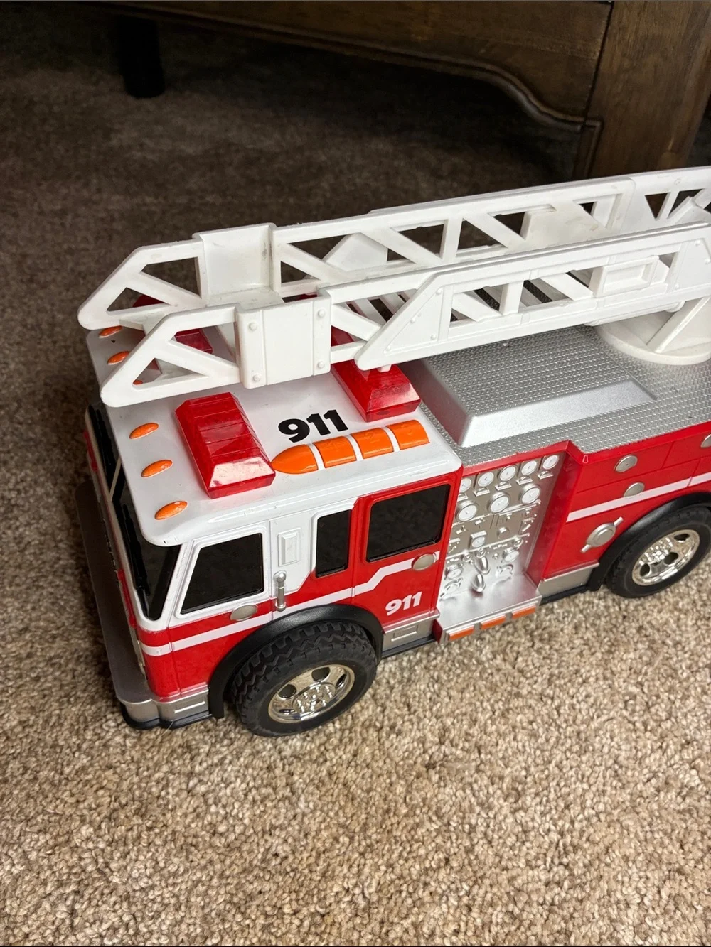 Sunny Days Maxx Action KidsFire Truck Interactive Toy with Extendable Ladder